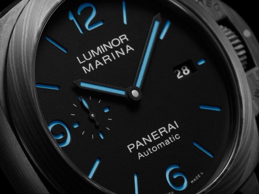 沛納海推出Luminor Marina碳纖維材質PAM1661潛水腕表