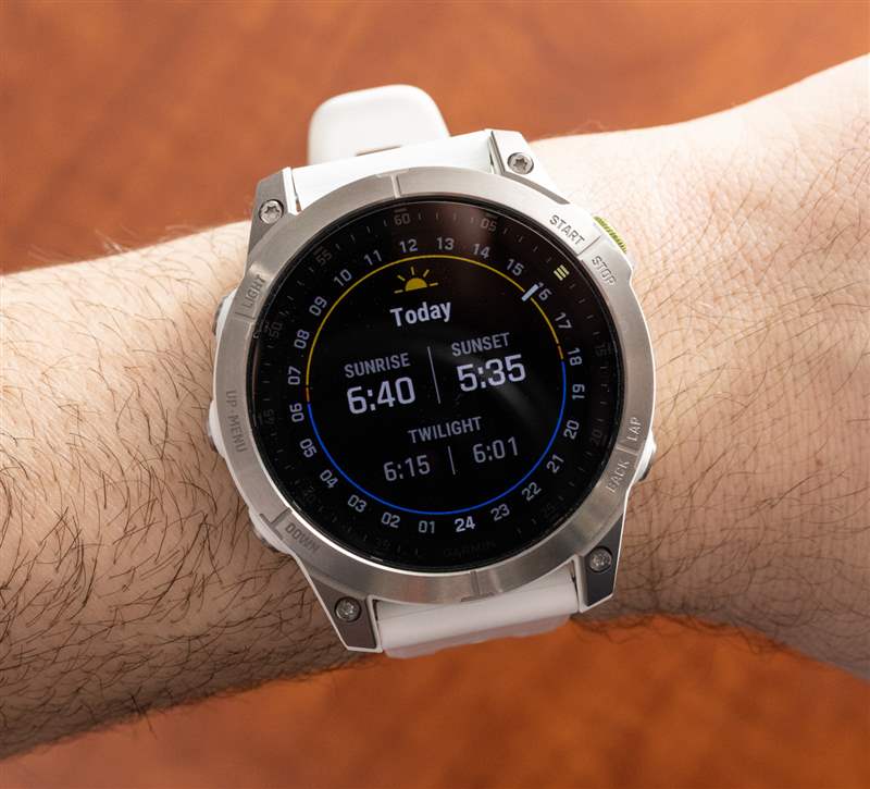 觀看評(píng)論：Garmin Epix Generation 2 'Premium Active Smartwatch'