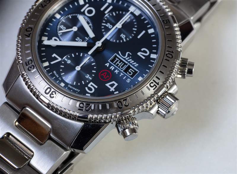 觀看評論：Sinn 206 Arktis II，一個溫暖你心的寒冷天氣潛水員