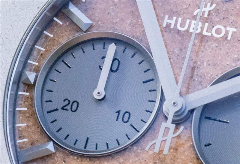 動(dòng)手實(shí)踐：Hublot Classic Fusion Chronograph Concrete Sand Watch with Concrete & Sand 來(lái)自迪拜