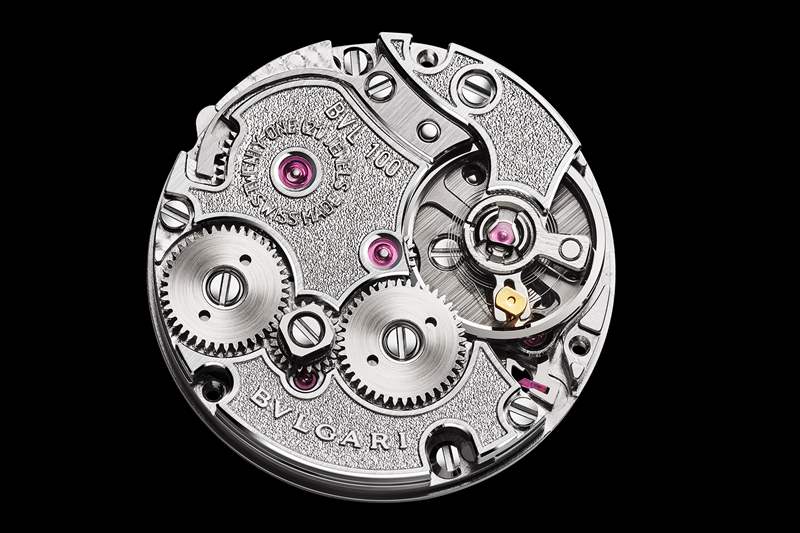 Calibre BVL 100，機芯側