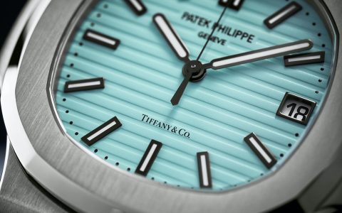 最新消息Tiffany-Blue Patek Philippe Nautilus 5711在紐約富藝斯拍賣行以超過650萬美元的價格售出