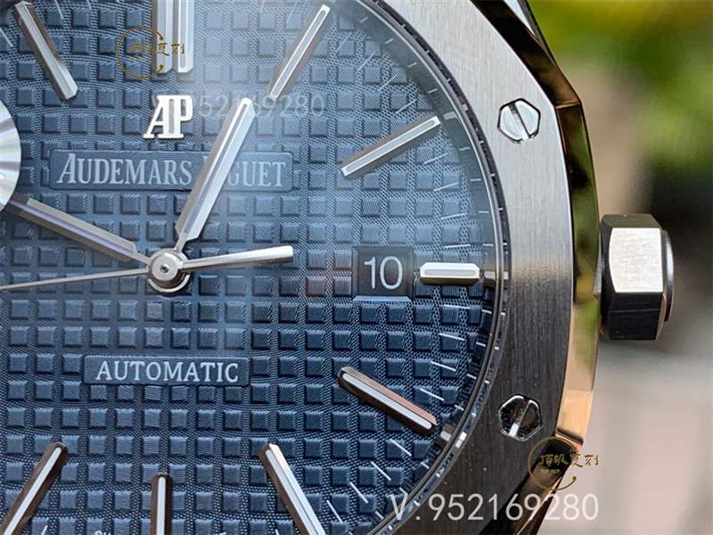 ZF廠愛(ài)彼15400皇家橡樹復(fù)刻實(shí)拍做工怎么樣,超薄鋼王-復(fù)刻表