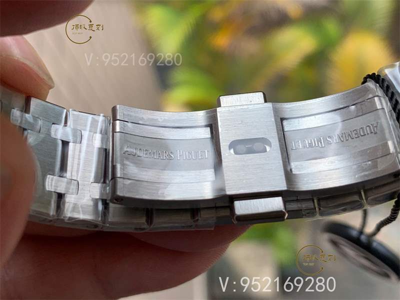 ZF廠愛(ài)彼15400皇家橡樹復(fù)刻實(shí)拍做工怎么樣,超薄鋼王-復(fù)刻表