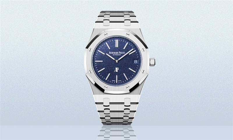 白金材質的Royal Oak「JUMBO」16202BC，采用愛彼全新藍色粒紋表面