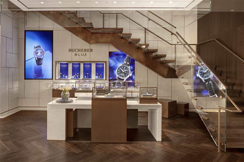 寶齊萊旗艦店內部