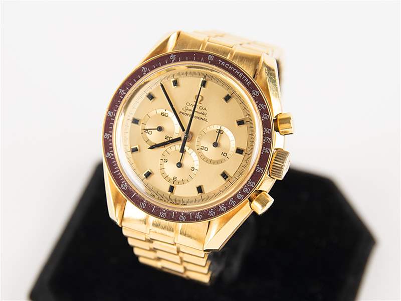 美國宇航員Walter Schirra擁有的OMEGA Speedmaster金殼紀(jì)念版腕表以190萬美元拍賣成交