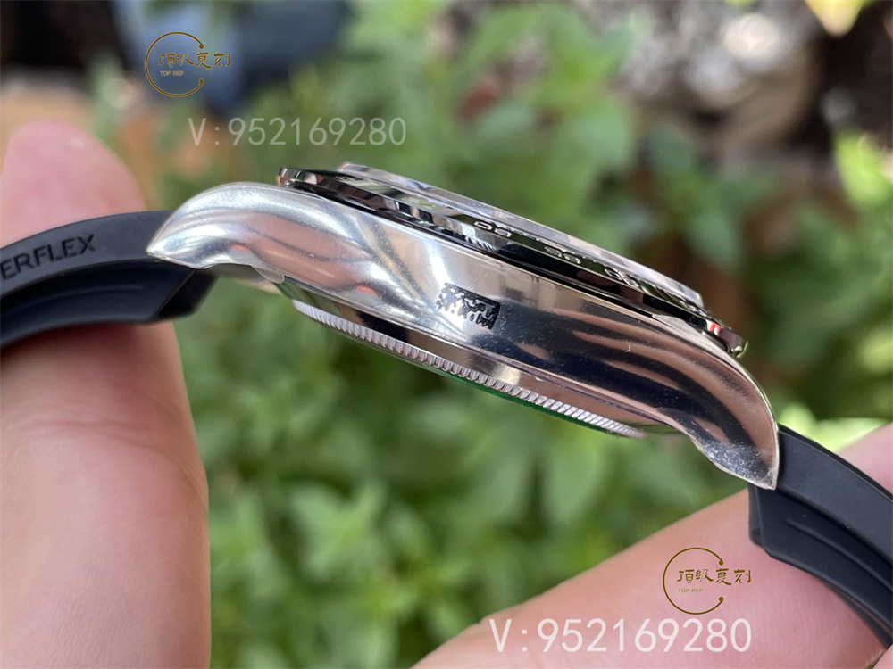 深入剖析：Clean廠C廠勞力士4131水泥灰膠迪通拿腕表真?zhèn)螌Ρ仍u測