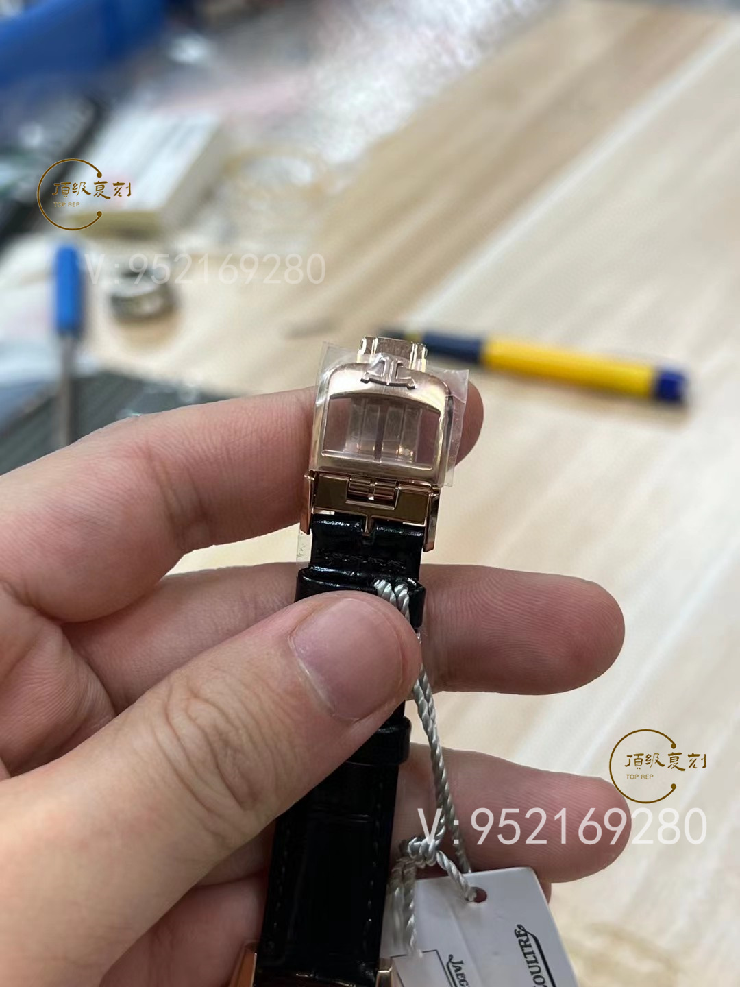 APS廠積家約會系列3442440：玫瑰金鉆圈復(fù)刻女表的極致演繹》